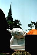 WatPhanonChoeng-Reclining Buddha Gesicht.jpg